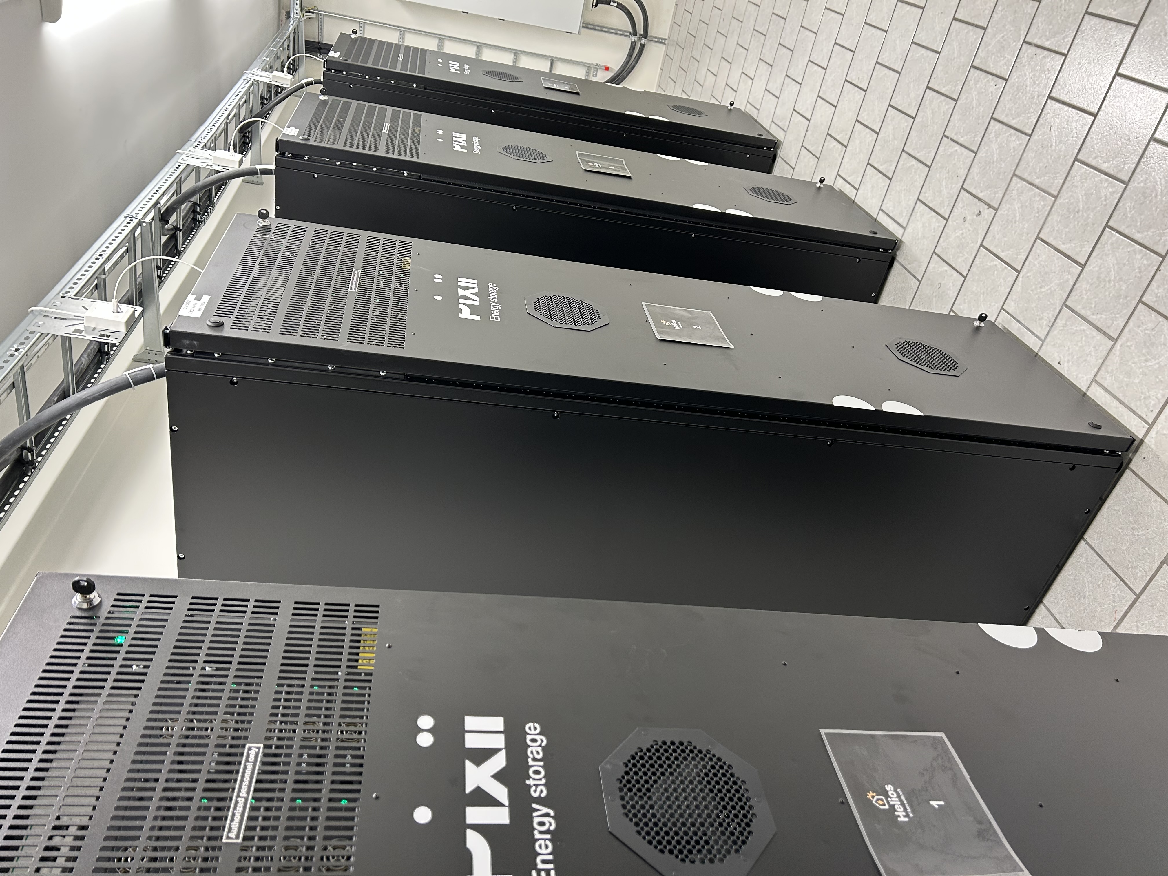 Energilager installerat i teknikrum